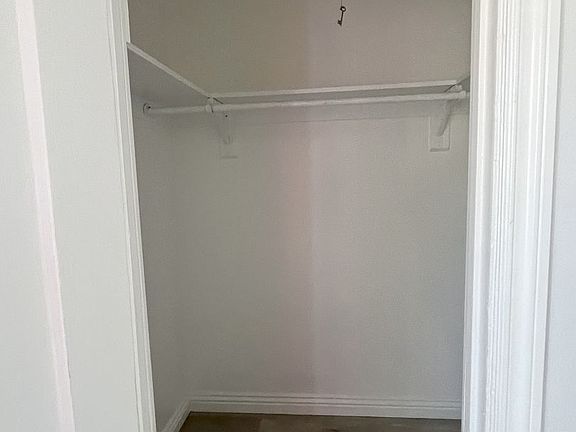 4th image of 4186 Elm Ave APT 3