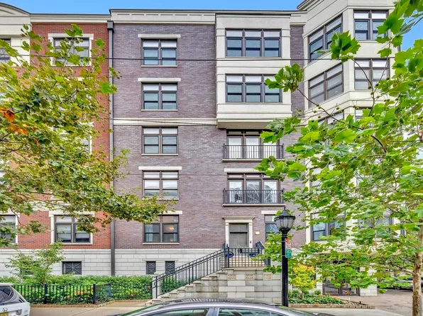 1200 Grand Street 220 image 2 of 23