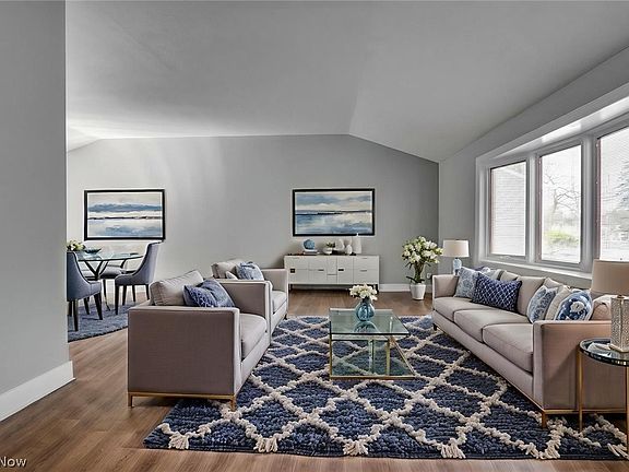 3rd image of 16667 Drake Rd