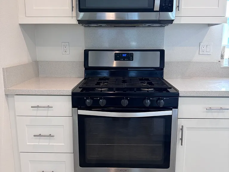 Stainless steel Cooking Range w/Microwave