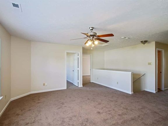 5th image of 3424 Pikes Peak Dr