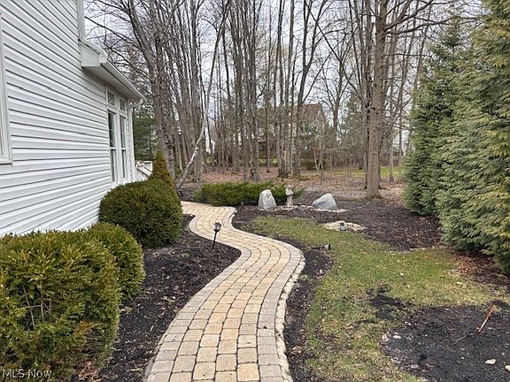 3rd image of 1045 Orchard Ln