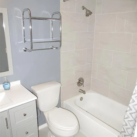 23029 Alabaster Ave — Photo 10