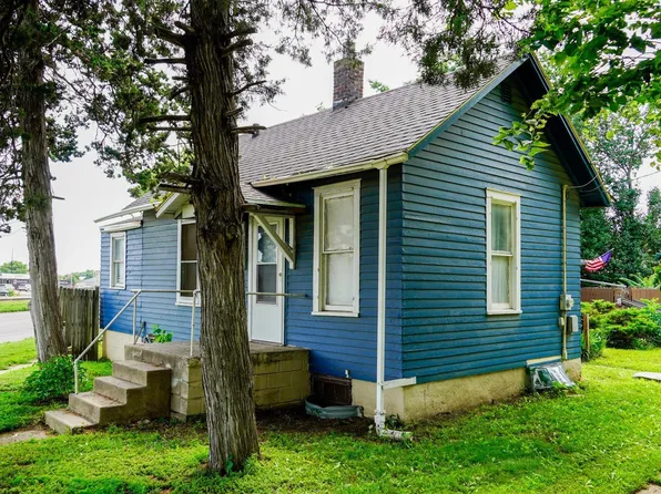 2323 Floyd Blvd, Sioux City, IA 51104