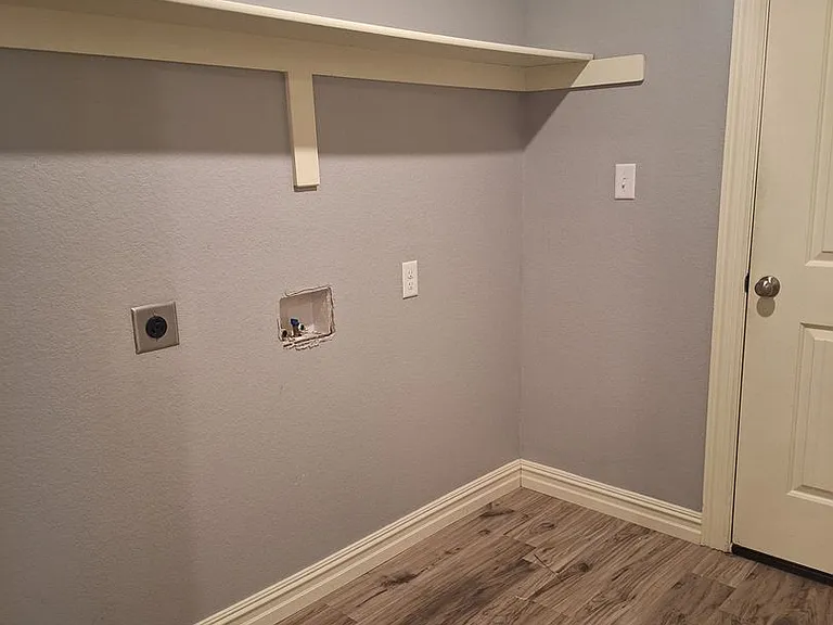 9013 Chanel Pl — Photo 7