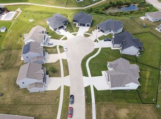605 Ellis Cir, Adel, IA 50003