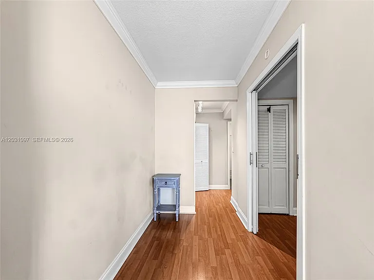 1800 NE 114th St #1607 — Photo 18