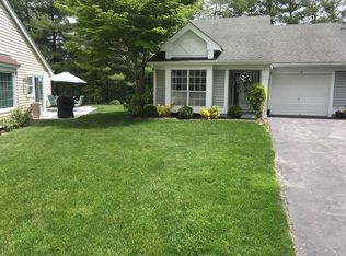 67 Glen Dr, Ridge, NY 11961