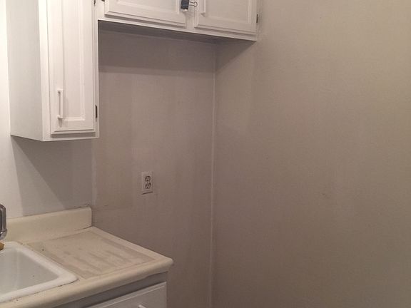 5th image of 3933 Tilden Ave