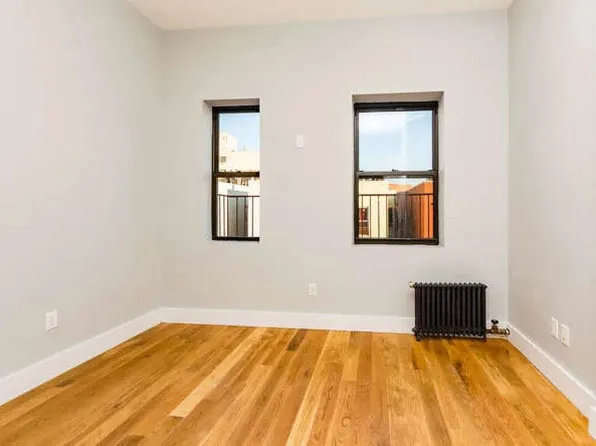 510 Jackson Avenue image 8 of 9