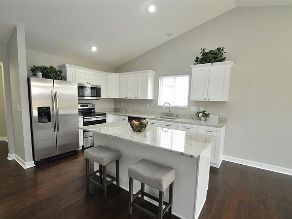 5th image of 6936 Alexandras Oak Ct