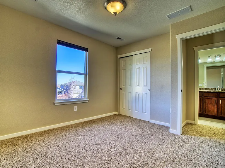 Upper level - bedroom 2 (11' x 11').