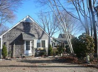 41 Hilltop Ave, Middletown, RI 02842