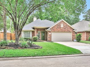 7 Cypress Bayou Ct, Spring, TX 77382