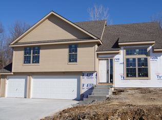5231 N Walnut St, Kansas City, MO 64118