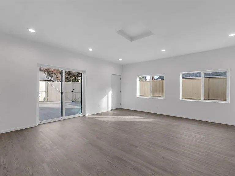 7756 Mason Ave — Photo 4