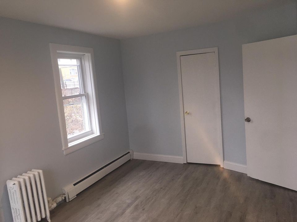 1st image of 183 Beech St #1