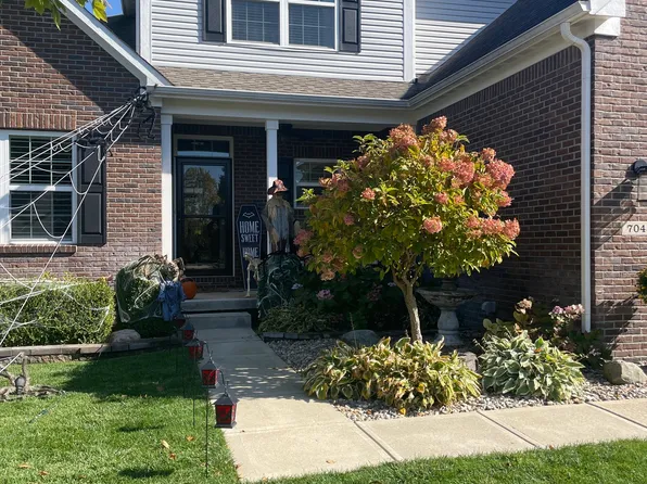7045 Stones River Dr, Indianapolis, IN 46259