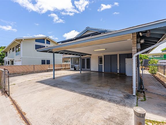 3rd image of 3012 Lakimau St