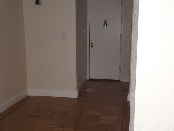3rd image of 4100 Bronx Blvd #2A