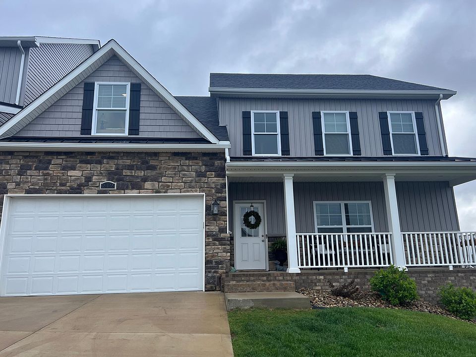 1st image of 212 Red Oak Ln