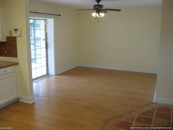 5th image of 18653 Spruce Dr W