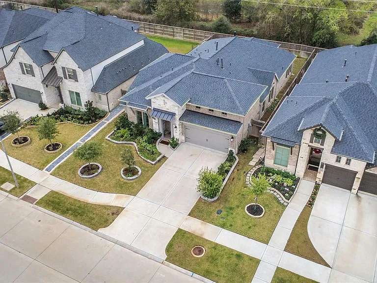 5042 Albany Shores Ln — Photo 35