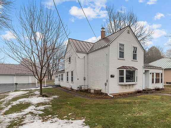 2nd image of 425 S Main St