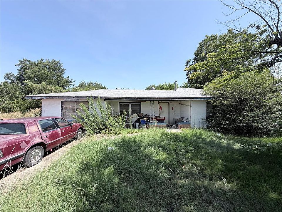 1st image of 8525 NE 24th St