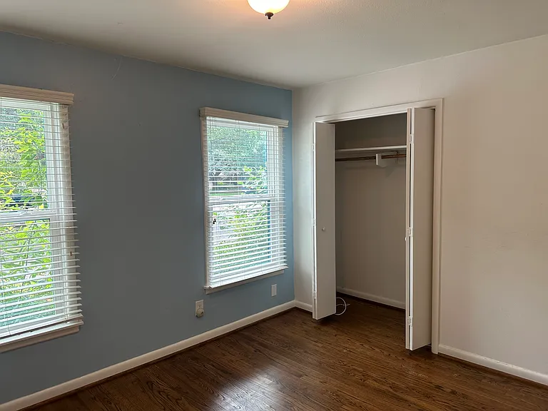 1201 W Lovers Ln — Photo 26