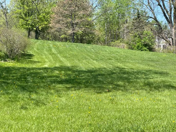 15637 24th Ave, Marne, MI 49435