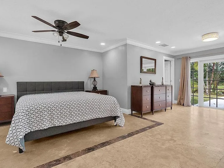 16627 Deer Path Ln — Photo 8