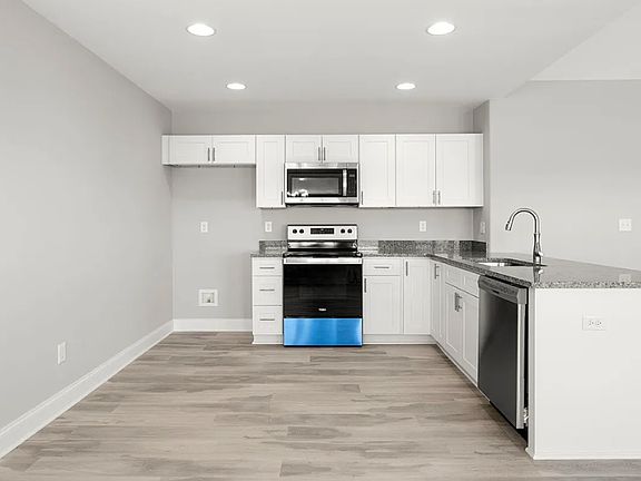 4th image of 1203 Melody Ave