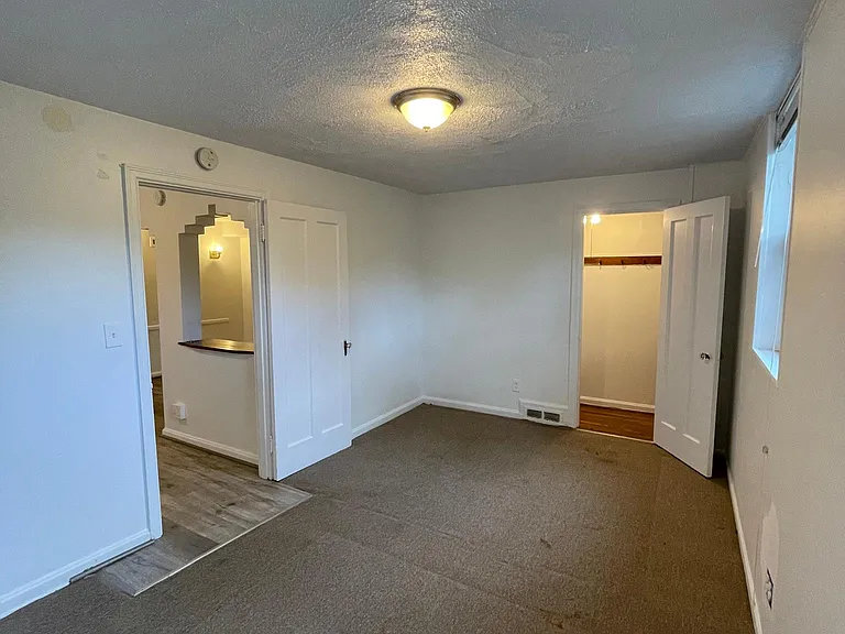 877 Ludlow Ave #5 — Photo 21