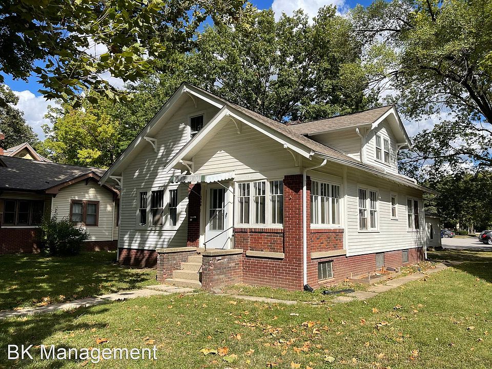 2nd image of 506 Hayes St