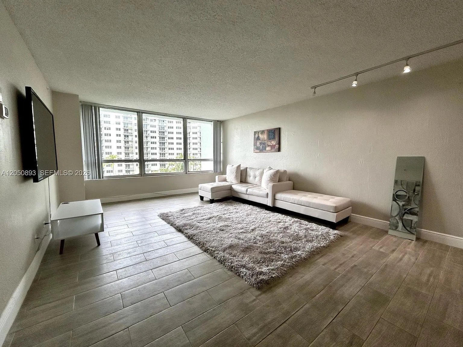 Flamingo South Beach I Co — Photo 2