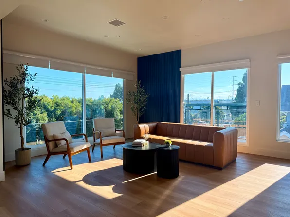 1575 W 35th Pl, Los Angeles, CA