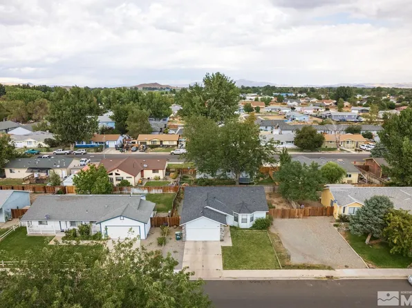 406 Kathy Ave, Yerington, NV 89447