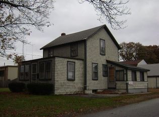 2515 W Shore Rd, Warwick, RI 02889