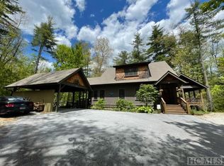 1091 W Christy Trl, Cashiers, NC 28774