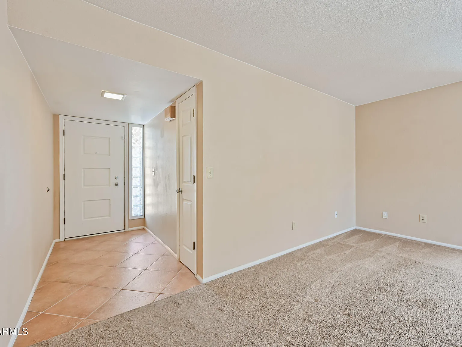 3 bed, 2.0 bath, 1595 sqft, $2,200 — Photo 3