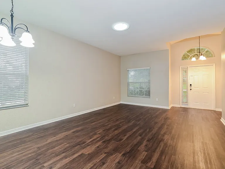 1605 Golfside Village Ct — Photo 4