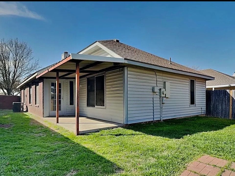 1st image of 6712 Driffield Cir E #1