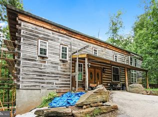 930 Jackson Square Rd, Spring Grove, PA 17362