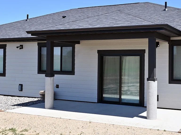 1495 Oxbow Dr — Photo 12
