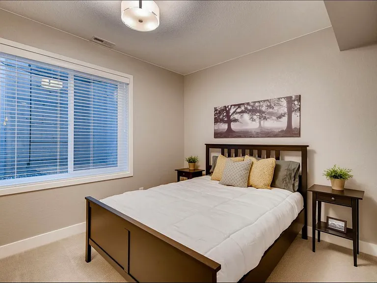 9761 Taylor River Cir — Photo 18