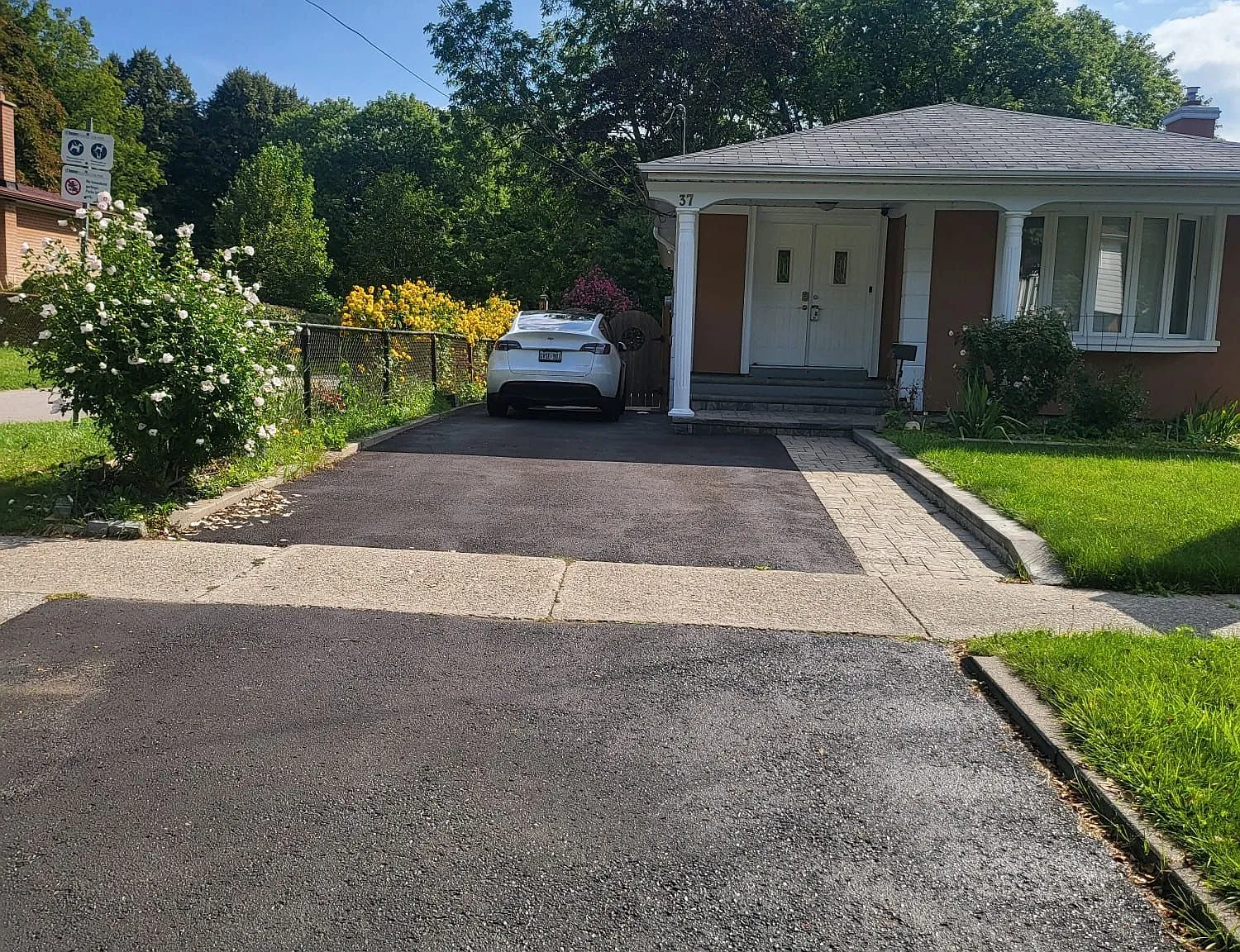2 bed, $1,800 — Photo 1