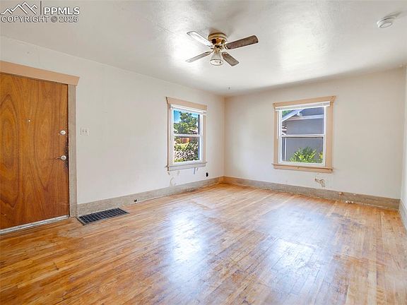 5th image of 1108 E 12th St