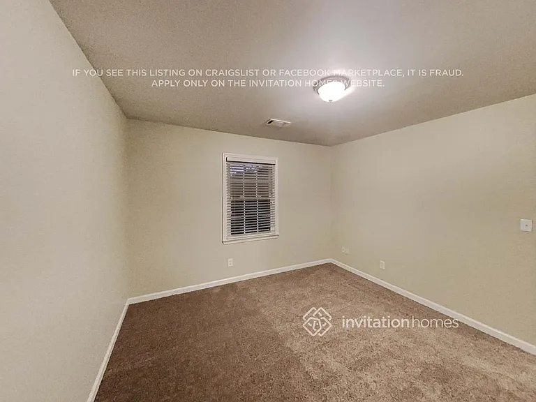 4351 Lakeside Hills Way NE — Photo 12