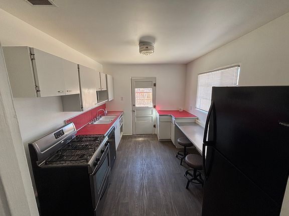 3rd image of 7448 Sky Court Cir NE